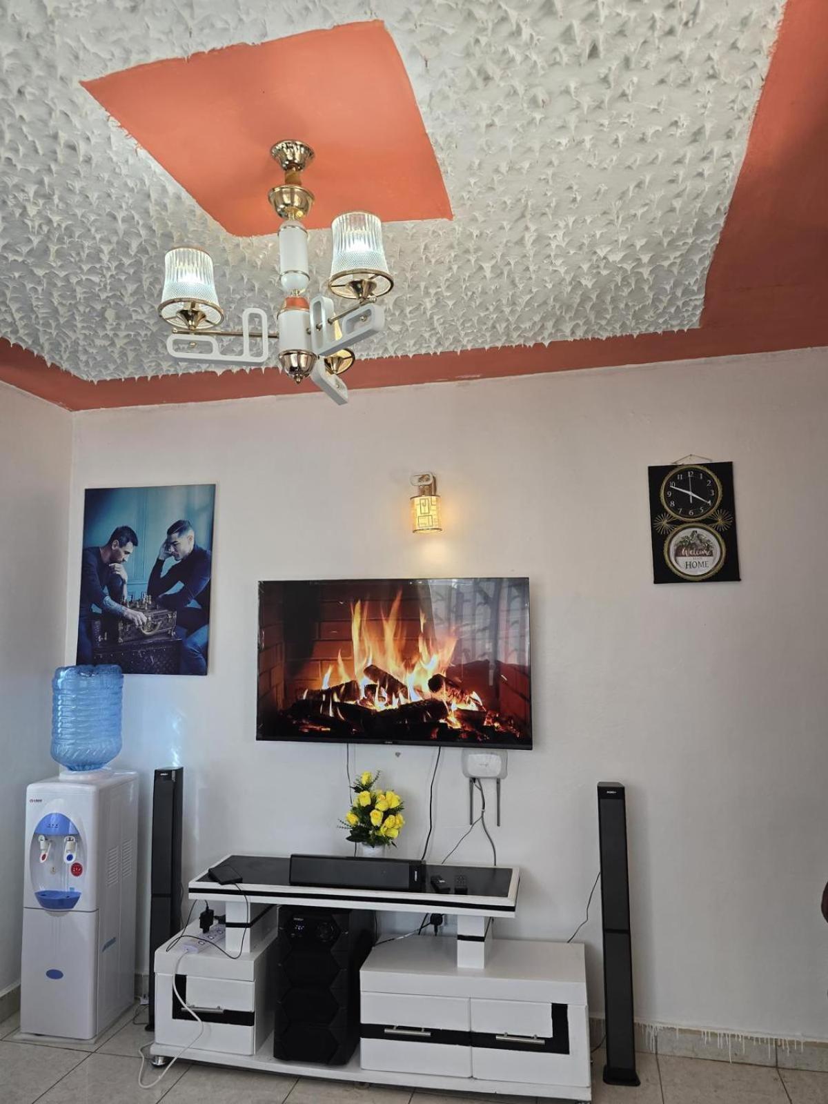 Legendary Apartment Bnb Unit Nairobi Exterior foto