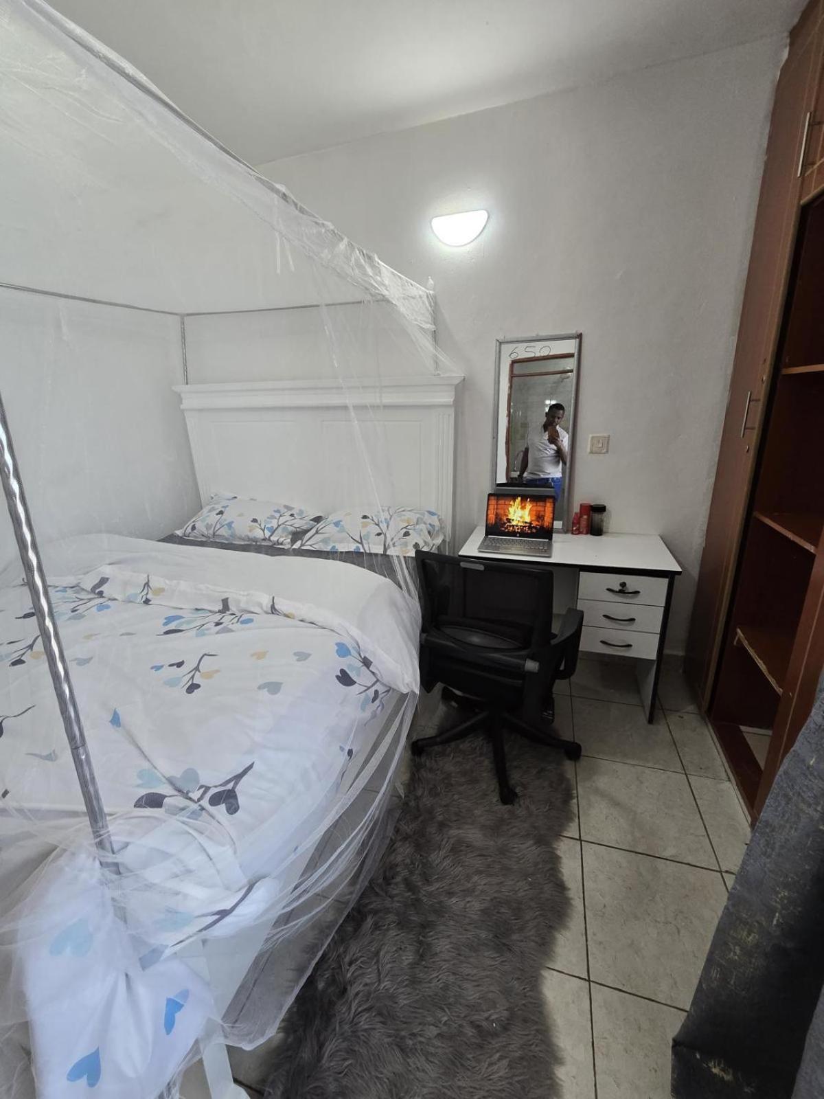 Legendary Apartment Bnb Unit Nairobi Exterior foto
